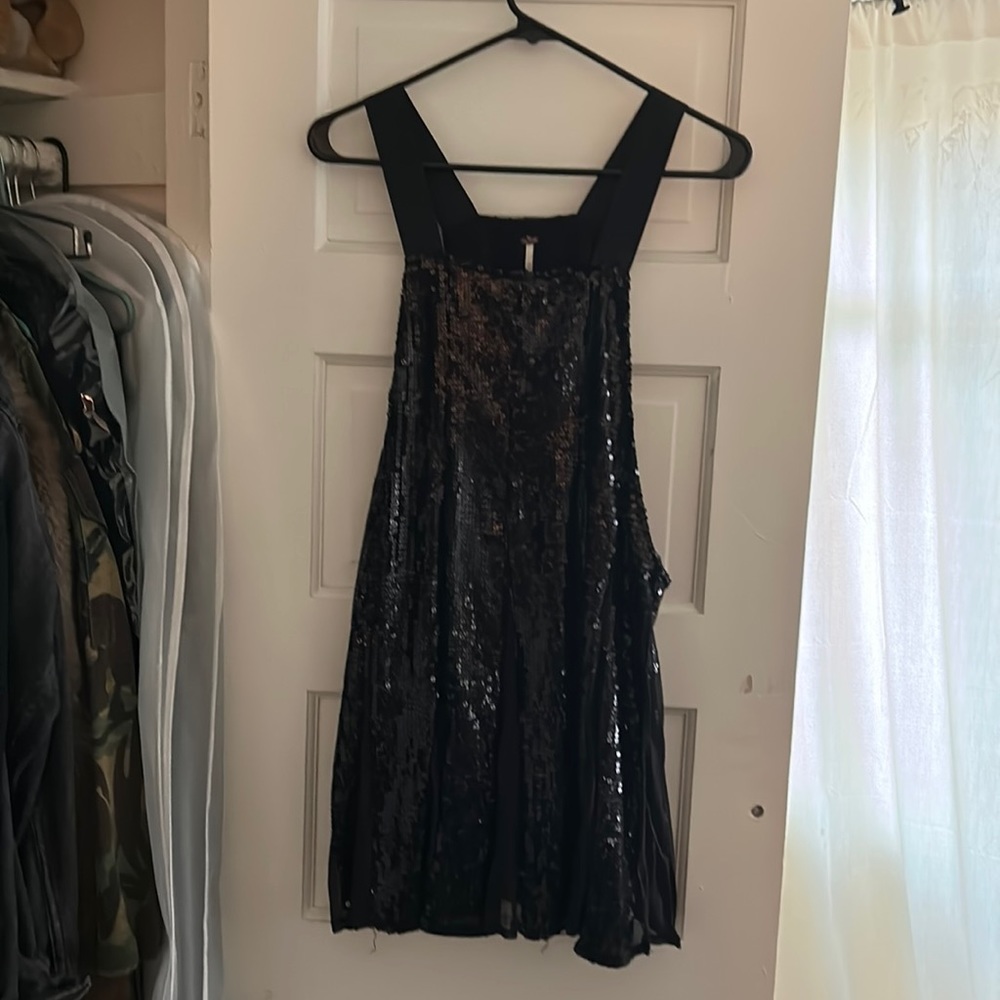 Free people black sequined mini dress 🩷